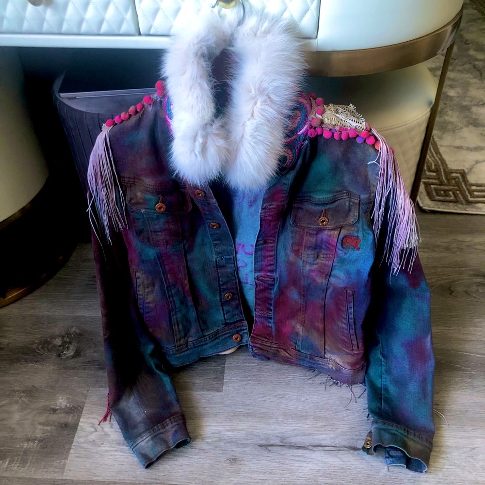 CECE COLLEZIONI handcrafted embellished denim jacket